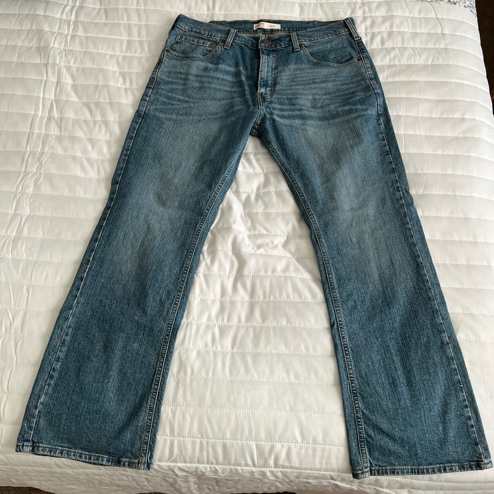 Men’s Size 34x30 Levi Strauss Bootcut Jeans